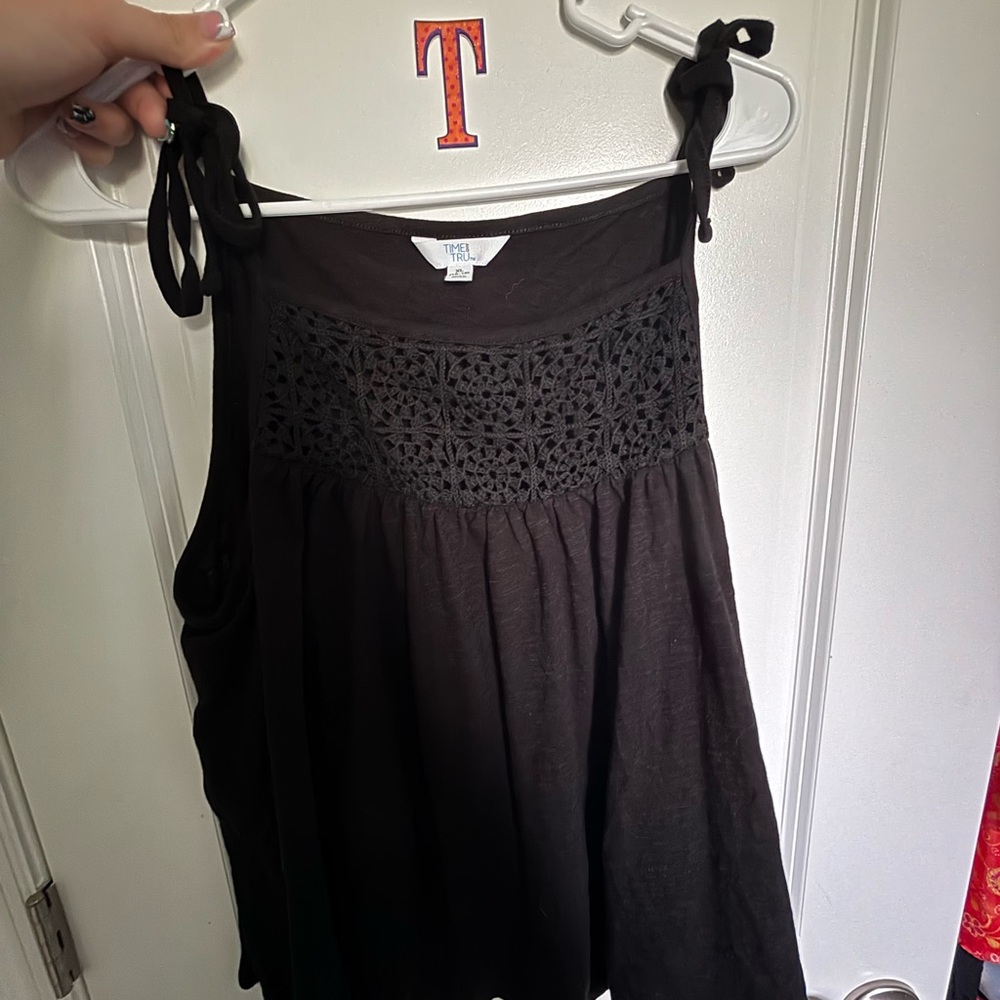 Black Sleeveless Crochet Top